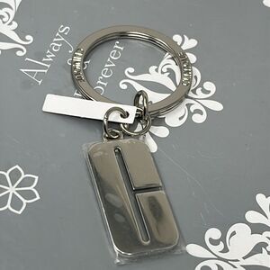 Clinique Signature Silver Tone Color Keychain C Logo Key Chain Ring NWT